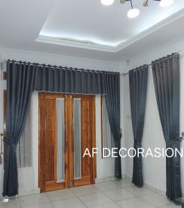 GORDEN GORDENG POLOS BLACKOUT TEBAL JENDELA RAUNG TAMU DAN PINTU KAMAR JENDELA KAMAR