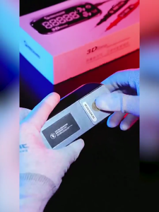 ฟังก์ชันปิดเครื่องอัตโนมัติมัลติมิเตอร์มีจอแสดงผลสามเท่าทดสอบความต้านทานแรงดันไฟฟ้า/ความจุเพื่อการวินิจฉัยที่แม่นยำ