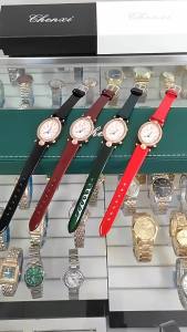 Chenxis new TikTok-style womens watch popular in live broadcasts wholesale fashion diamond-encrusted oval watch