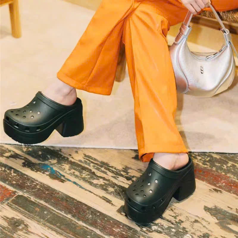 Dép đế đúc đi biển mùa hè: 3 sai lầm thường gặp và cách chọn dép êm chân cho chị em