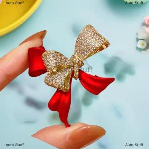 [COD] Auto Stuff เข็มกลัดแฟชั่นพลอยเทียมโบว์สีแดงสำหรับเสื้อผ้าผู้หญิงเสื้อโค้ทเครื่องประดับงานปาร์ตี้เครื่องประดับของขวัญ