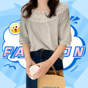 QKKshop เสื้อคอกลมแต่งลูกไม้ ลายผู๊ดี๊ผู้ดี สวยเกินหักห้ามให้ใครเห็นต้องหวั่นไหวเผื่อคงความสวยไว้อย่างงั้น