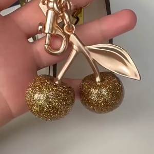Độc đáo màu xanh anh đào Móc chìa khóa quyến rũ Chic Cherry Keyring Mặt dây chuyền trang trí cho ba lô và ví độc đáo Keychain