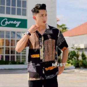 MUST Kemeja Abstrak Hawaiian Pria Wanita Motif Printing Vintage Casual Shirt Lengan Pendek Retro