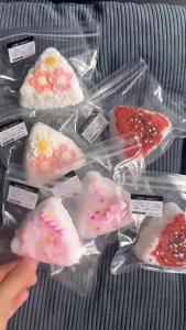 New Sesame Triangle Rice Ball Squishy Toy Kawayi Mochi Toy Cute Simulation Food Relief Toy Novelty Childrens Gift