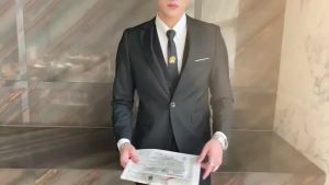 Maroon Burgundy Men's Slim Fit Suit Jacket: Elevate Your Style