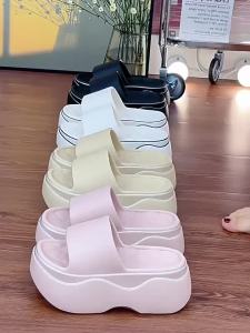 Thick-Soled Height-Increasing Sandals For Women Indoor And Outdoor Odor-Resistant Non-Slip Fashionable And Versatile Summer Sandals For Women