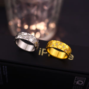 [Trang sức MiJ] Nhẫn Titan Họa Tiết Tổ Ong Đính Kim Bản 6mm_Màu Trắng/Vàng_Không Đen Không Dị Ứng