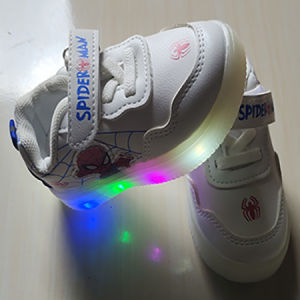 Sepatu Sneakers Anak LED - Import Quality