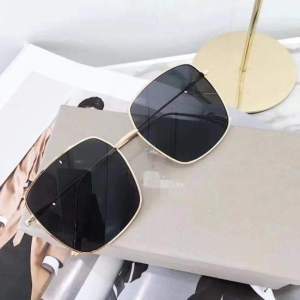 [Video+Ảnh Thật+Sale]Kính Mát Nữ Thời Trang Cao Cấp Dáng Vuông Đen Huyền Bí Chống Tia V400Tia Cực TímChống Chói Loa Bảo Vệ Mắt