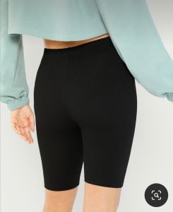 FZRCK.CO / legging pendek / legging pendek wanita / leging pendek / celana street wanita pendek / legging pendek wanita tebal / street wanita pendek legging pendek wanita bawahan wanita celana gym celana legging merk bodies celana legging pendek selutut
