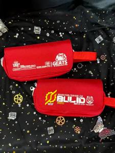 [2023] เครื่องเขียนคาเมนไรเดอร์ DECADE อะนิเมะต่อพ่วง BUILD กระเป๋าใส่ดินสอผ้าใบสำหรับชายและหญิงสำหรับนักเรียนสองมิติ