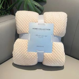 Blanket Office Nap Blanket Flannel Lunch Break Blanket Velvet Blanket Bed Sheet Air Conditioning Blanket Sofa Cover Blanket All Seasons LZD