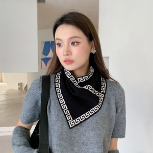 Fashion Wool Pullover Neck Tricot Women Warm Cold-Proof Knitted Triangle Scarf Neck Protection Fake Collar Bandana Cashmere Neck Gaiter