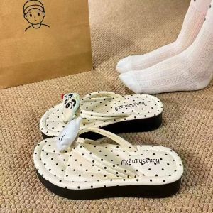 [Free Shipping] Cute Crayon Shin-Chan Flip-Flops Thick-Soled Breathable Height-Increasing Sandals For Casual Outdoor Wear New Summer Style For Girls
