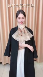 海棠花苏绣丝巾女春秋刺绣旗袍披肩妈妈桑蚕丝春秋冬围巾Sunscreen Travel Shawl Women Beach Large Silk Scarf絲巾 圍巾。。。