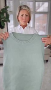 Mingzhu  แขนกุด คอวี เสื้อกันหนาวถักแบบริบสูง-ต่ำสำหรับผู้หญิง