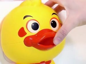 Bath Time Fun Duck Bubble Maker Toddler Bathtub Toy with Soap Bubbles