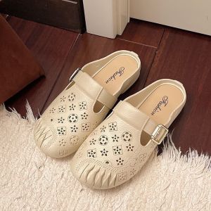 [Free Shipping] New Flat-Heeled Non-Slip Closed-Toe Slippers For Mothers Faux Leather Mid-Heel Perforated Slippers For Women To Wear Outside