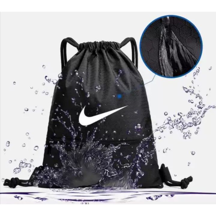 Men nike best sale drawstring bag