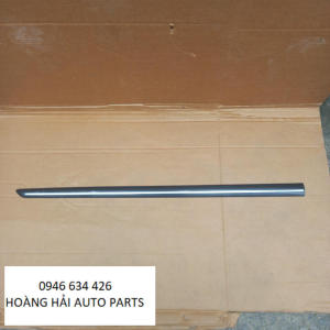 NẸP SƯỜN CÁNH CỬA TOYOTA COROLLA ALTIZ 2012 (MÀU ĐEN CÓ CHỈ MẠ)