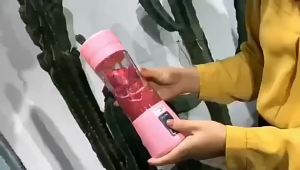 เครื่องปั่นน้ำผลไม้ แบบมีด6 ใบ 380ml แก้วคั้นน้ำผลไม้พกพา ไฟฟ้า ขนาดเล็ก แก้วน้ำผลไม้ไซโคลนแบบพกพา แก้วคั้นน้ำผลไม้แบบชาร์จได้ รุ่นมินิ