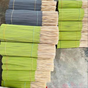 ธูปไล่ยุงแท้ ออแกนิค300ก้าน สีเขียวครึ่งกิโลกรัมต่อมัด