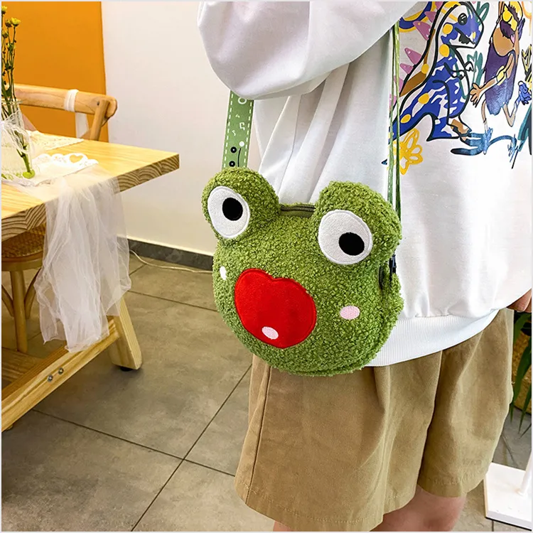 XACKWUERO Cute Frog Plush Crossbody Bag Soft Frog Stuffed Animals Bag  Novelty Frog Purse Gifts for Women (Frog A), Green, Normal : Buy Online at  Best Price in KSA - Souq is