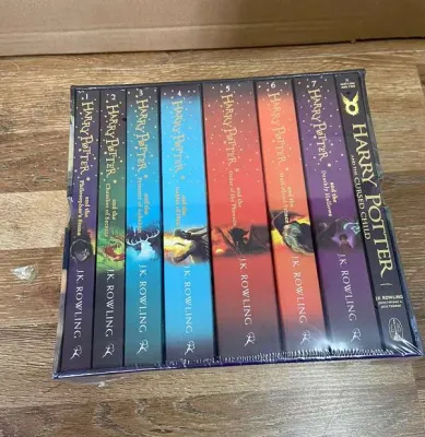 หนังสือ 8 เล่ม / ชุดสะสม Harry Potter หนังสือนวนิยายต่างประเทศหนังสือนิทานภาษาอังกฤษสำหรับเด็กหนังสืออ่านภาษาอังกฤษสำหรั