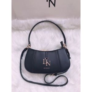 LYN ACCS กระเป๋าสะพายข้างทรงพอช HOBO เเบบใหม่ มี 2 สาย คล้องไหล่เเละสะพายข้าง