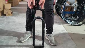 700C disc brake city bike CITY front fork shock-absorbing front fork shoulder-controlled air fork quick-release 100 aluminum alloy 29inch magnesium-P700CITY air fork