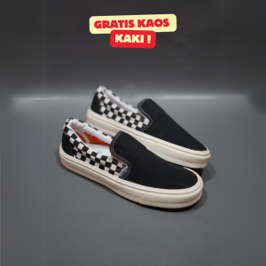 SEPATU VANS21 SLIP ON VAULT OG CHECKERBOARD HITAM PUTIH SAYAP CATUR KANVAS 36-43