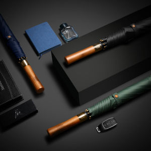 8 Ribs Wooden Long Handle Umbrella Automatic Big Umbrella Men Women Rain Double Layer Windproof Strong Golf Umbrella Brand Luxury Quality Umbrellas Travel