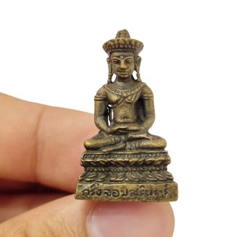 รูปจากผู้ขายบน Lazada: รูปหล่อพระกริ่งจอมสุรินทร์ หลังพระราหูอมจันทร์ เนื้อทองเหลืองเก่าขนาดประมาณ 3 ซม พระเก่าไม่ทราบอายุน่าเก็บสะสม ตั้งราคา ฿49 ขายแล้ว 21 ชิ้น