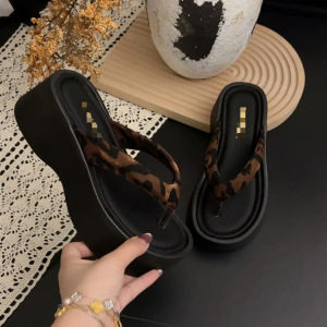 Free Shipping Thick-Soled Women’S Sandals 2026 Summer New Style Versatile For Pairing With Dresses Soft-Soled And Non-Slip