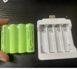 NEW AA Battery Charger with 4 pcs 2A/3A Rechargeable Battery AA/AAA Batteries Charging Charge TOY BATTERY REMOTE BATTERY.