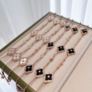 Brushed Craft Four-leaf Clover Bracelet Female Retro Diamond-set Natural White Fritillary Three-flower Bracelet