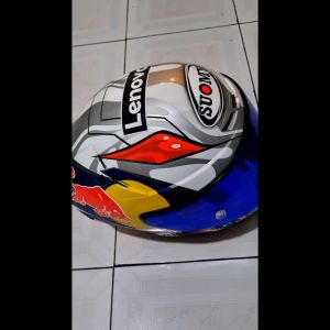 PEMBERSIH HELM TANPA CUCI LUCKYRINS HELMET CLEANER GRATIS LAP MICROFIBER