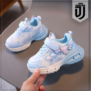 Sepatu Sneakers KUROMI Lampu LED Anak Usia 1 2 3 4 5 6 / Sepatu Running Anak Balita Perempuan Motif Kartun Lucu / Sepatu MENYALA Anak Cewek Fashion Trendy / Sepatu Kets Tali Perekat Anak Wanita Cantik Modis / Sepatu Cute Anak Casual Keren Sol Menyala
