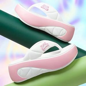 [Free Shipping] Fashionable Letter-Patterned Color-Block Flip-Flops For Women Suitable For Summer Wear With A Wedge Heel Thick Sole High Heel And Non-Slip Design Perfect For The Beach