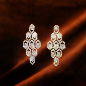 SEQUITO Fashion White Gold Plated Pave Setting CZ Zirconia Geometric Rhombus Pendant Long Drop Earrings Elegant Jewelry Costume Jewellery SE1074