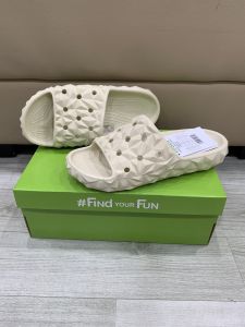 Dép lê cross quai ngang hình khối slide nam nữ đúc liền khối êm mềm chuẩn xịn full box màu kem
