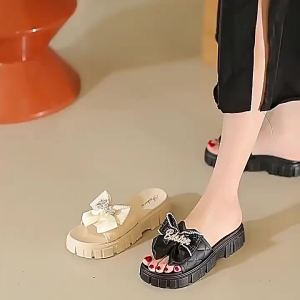 [Free Shipping] New Thick-Soled Bow-Tie Slippers For Women Suitable For Summer Wear With A Soft Non-Slip Sole And A Fashionable One-Strap Design