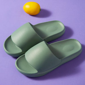 [Free Shipping] New Summer CoupleS Non-Slip Slippers Thick-Soled Soft-Bottomed Beach Slippers For Indoor Use WomenS Style