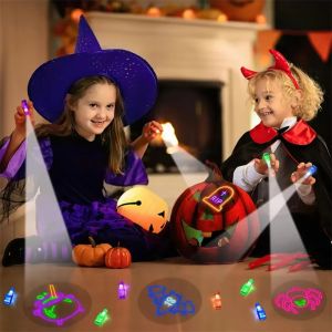 COVIEEZB 12 Piece Phát sáng trong bóng tối. Đèn chiếu hình LED Halloween Màu sắc ngẫu nhiên Họa tiết rõ ràng Đèn chiếu hình vòng sáng Đồ trang trí đèn cho dịp lễ Nhựa Đèn chiếu hình ngón tay Trẻ em