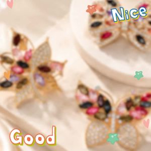 Colorful Crystal Brooch Pin Vintage Rhinestone Fashion Brooch for Women Coat Scarf Dress Accessories