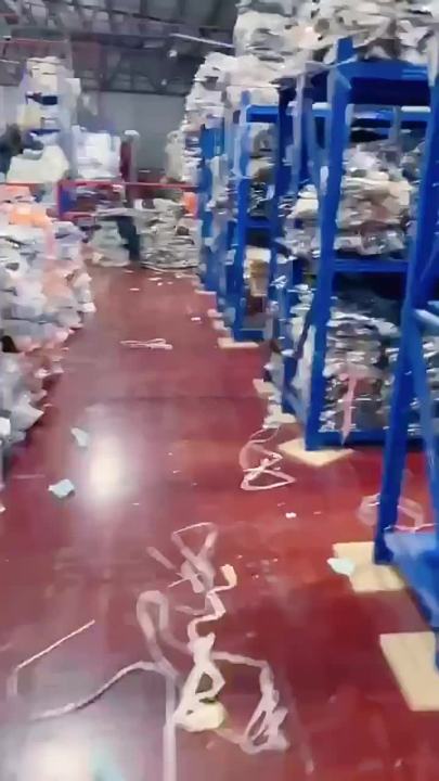 Kepentingan Pembersihan Berganda Bagi Mereka Yang Memakai Pelindung Matahari Setiap Hari
