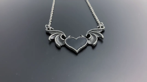Devil Wing Heart Chain Necklace Gothic Cosplay Punk Costume for Dates Dance Parties Gift for Friends Classmates Teenager