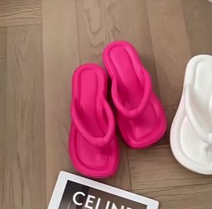 [Free Shipping] WomenS Height-Increasing Thick-Soled Flip-Flops For Outdoor Wear Summer Fashion Non-Slip Sandals Beach Shoes High-Heeled WomenS Sandals