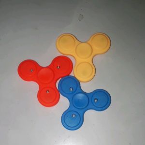 Một con quay Spiner xả stress bằng nhựa rất đẹp